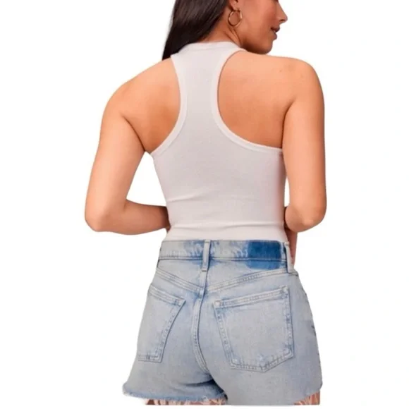Abercrombie & Fitch Curve Love Mom Short Mid Rise Light Wash Denim Shorts NWT 36 - Picture 2 of 11